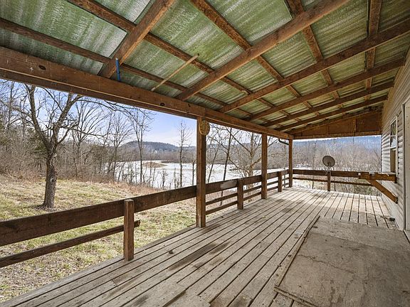 4th image of 3181 N Landing Rd