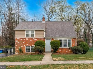 224 Robin Hood Ln, Aston, PA 19014