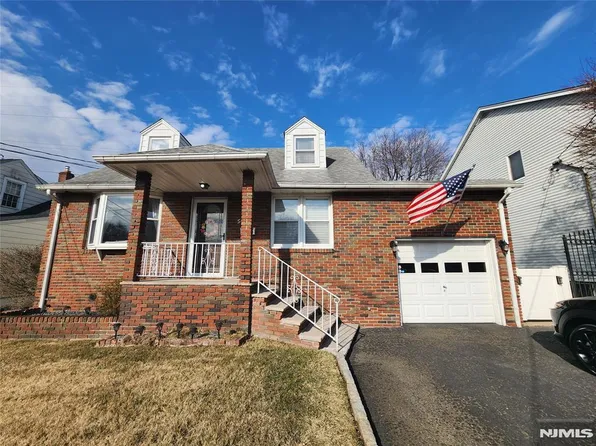 66 Noel Dr, North Arlington, NJ 07031