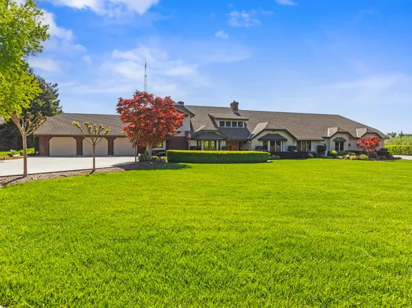 9000 Oak View Dr, Oakdale, CA 95361