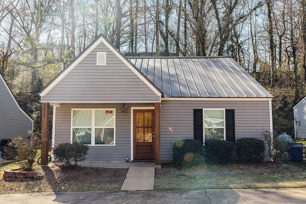Building Photo - 1622 Oxford Pl