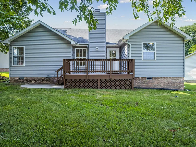 427 Sierra Ct — Photo 14