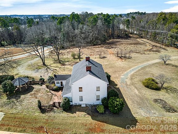 4th image of 11124 Eastfield Rd