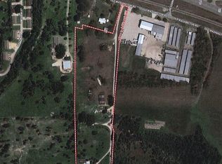 31807 Washington St, Waller, TX 77484