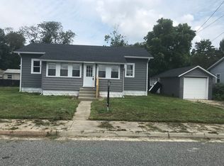206 Bay St, Carneys Pt, NJ 08069