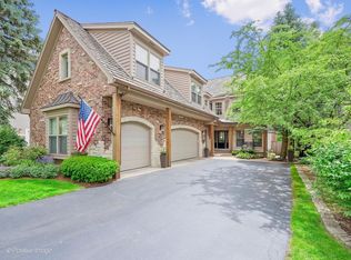 325 Ruby St, Clarendon Hills, IL 60514