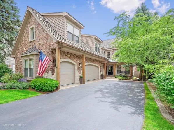 325 Ruby St, Clarendon Hills, IL 60514