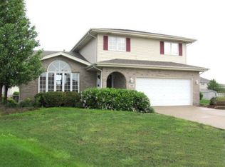 707 Longwood Ct, Minooka, IL 60447