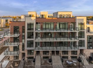 871 Sheppard Ave W #41, Toronto, ON M3H 2T5