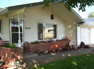 1717 Medart Ln, Grants Pass, OR 97527