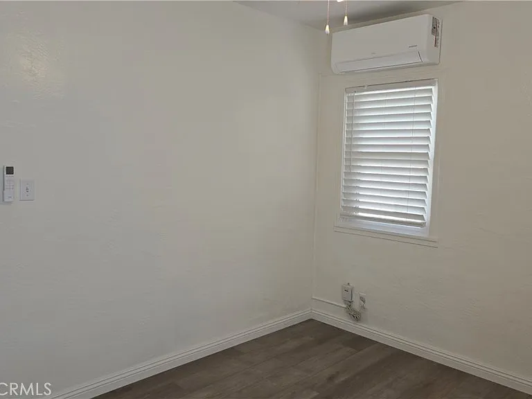 422 Bond St #1 — Photo 12