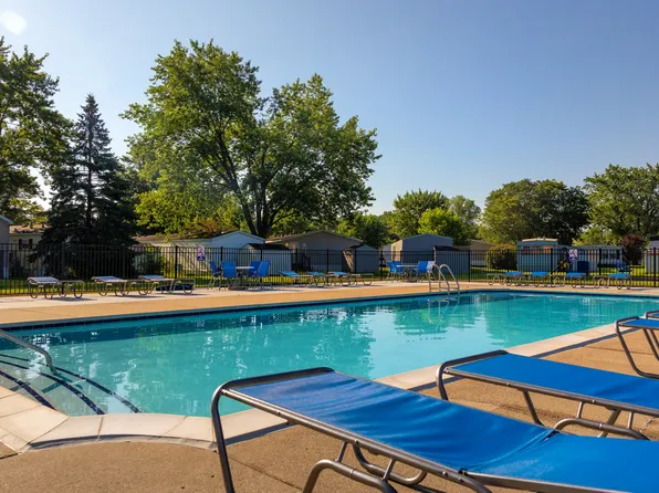 41021 Old Michigan Ave, Canton, MI 48188