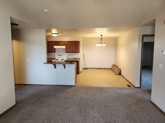 4th image of 625 E Brian St APT 8