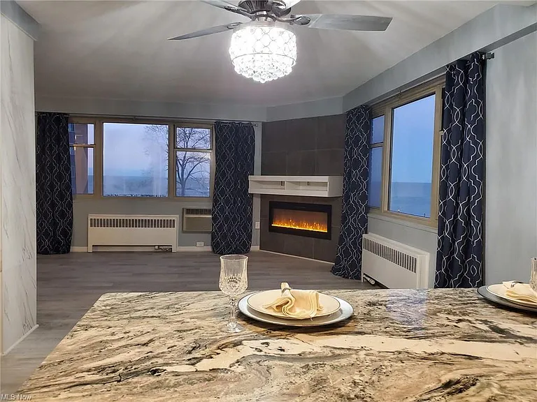 11820 Edgewater Dr #417 — Photo 3