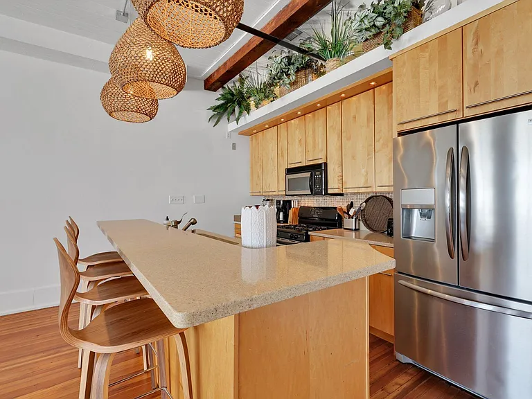 301 W Broughton St #4A — Photo 17