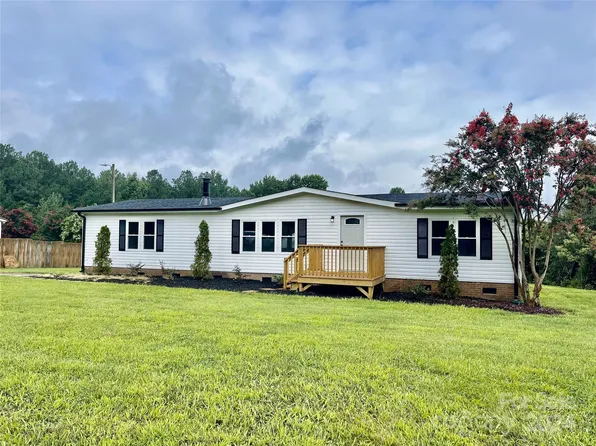 5288 Sherrills Ford Rd, Catawba, NC 28609