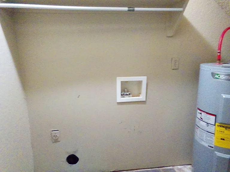 8744 N Rockwell Dr — Photo 23