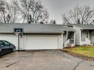 7822 Dunmore Rd, Woodbury, MN 55125