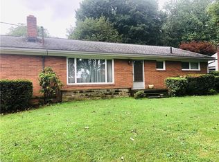 3330 Polly St NW, Uniontown, OH 44685