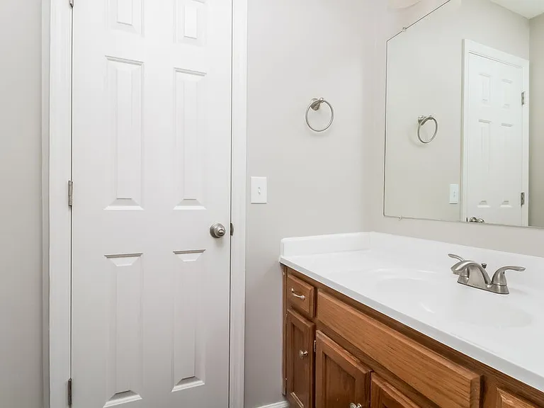 603 Freedom Ct — Photo 12