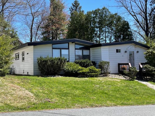9 Crescent Circle, Rock Hill, NY 12775
