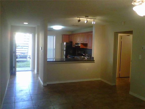 3rd image of 8125 SW 21st Ct