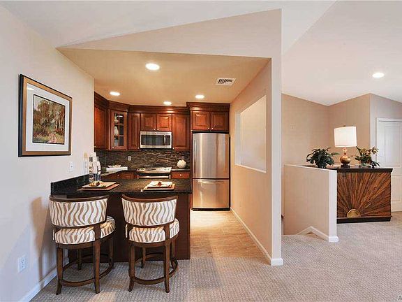 4th image of 607 Breton Way