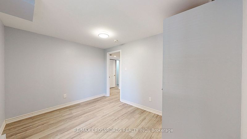 Ajax House for rent - 2 Bedrooms — photo 11
