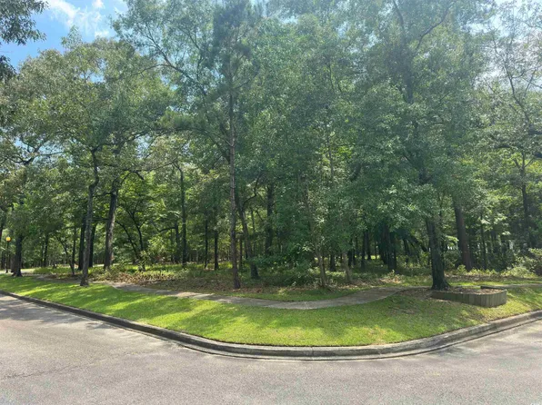  Crescent Dr., Georgetown, SC 29440