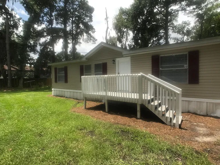 6803 Waters Ave — Photo 14