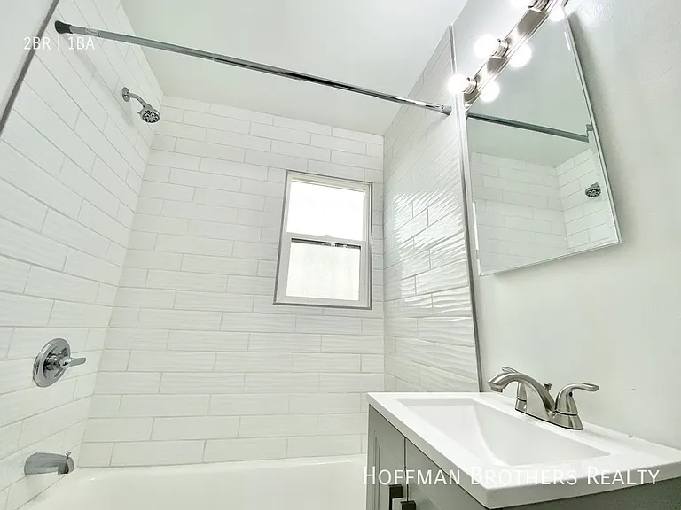1516 Laurel Canyon Blvd #4 — Photo 6