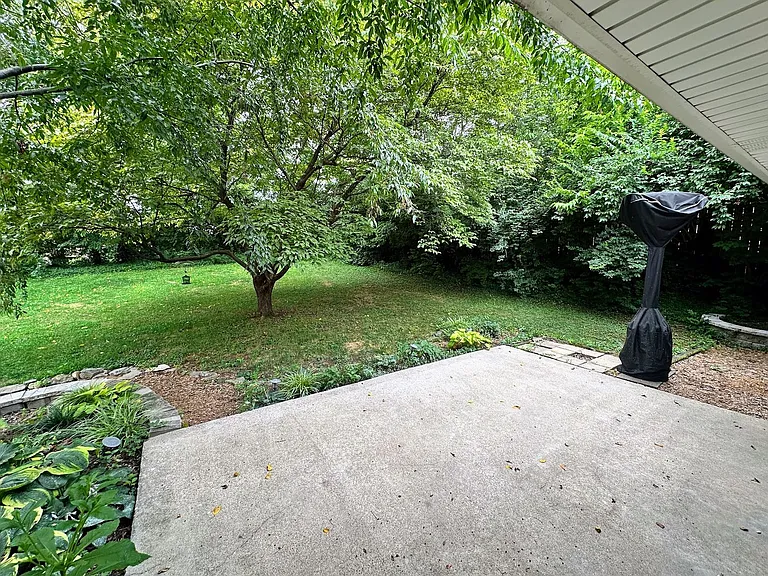 1187 Devonport Cir — Photo 24