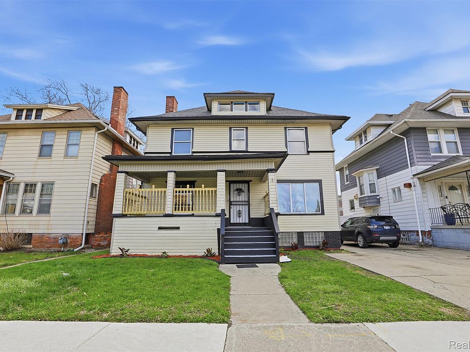 1st image of 839 Webb St