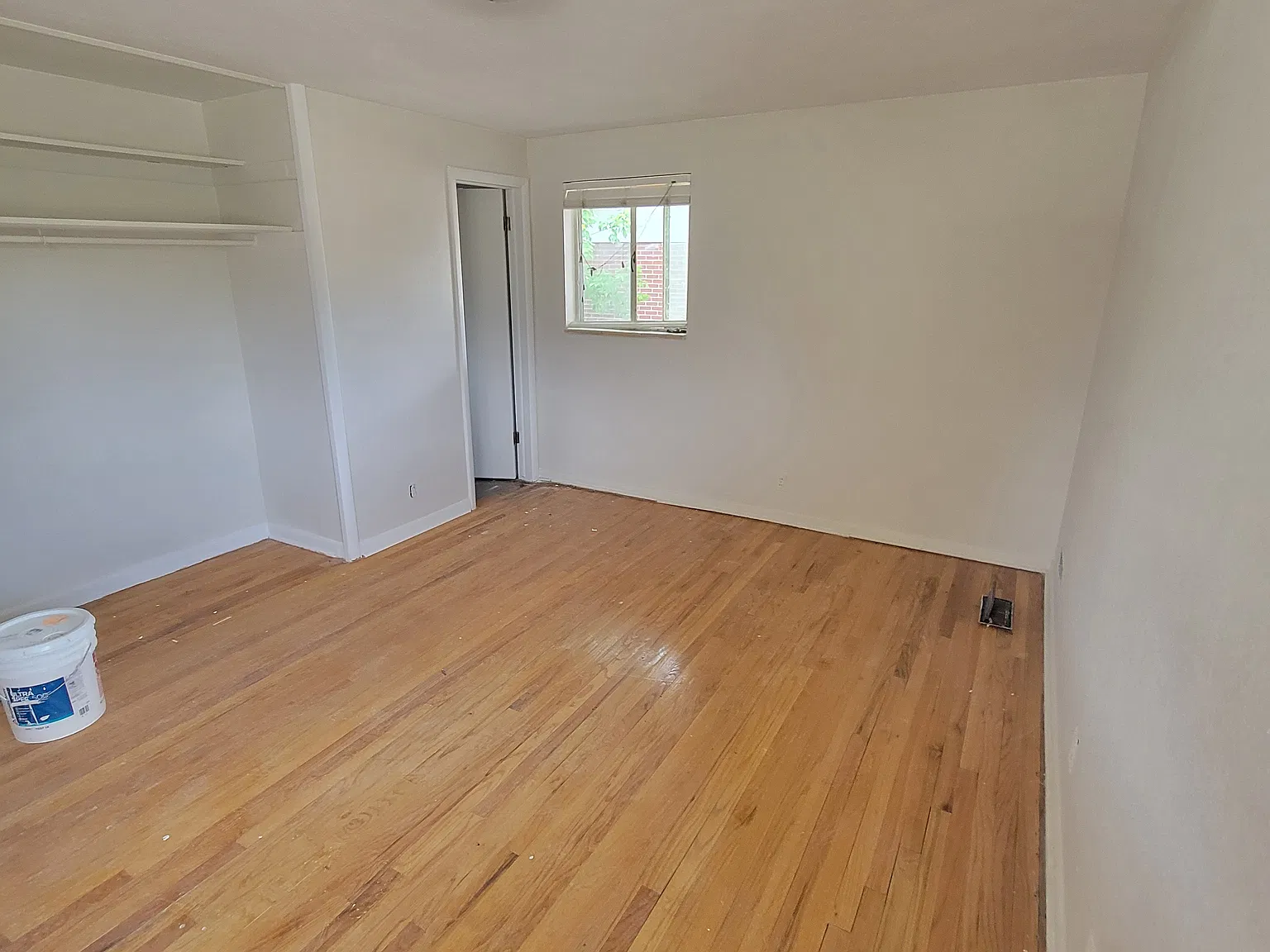 8 bed, 2497 sqft, $13,600 — Photo 4