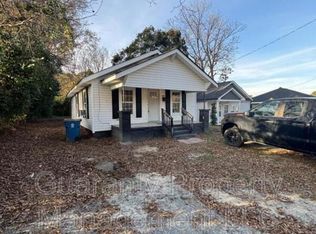 1005 N King Ave, Dunn, NC 28334