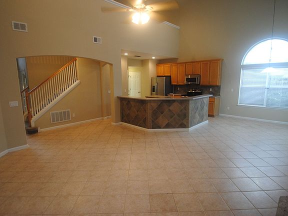 5th image of 139 Sweetbrier Branch Ln