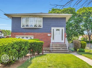 682 Thrush Ave, West Hempstead, NY 11552