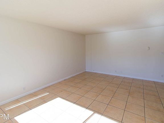 4th image of 1225 Mariposa St #3