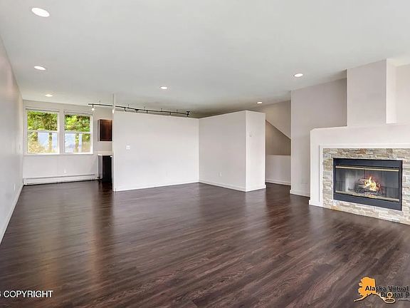 3rd image of 1414 W 7th Ave APT 1