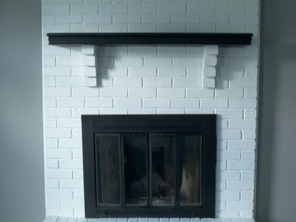 3rd image of 910 Lamont Ln