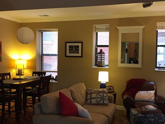 3rd image of 5653 Waterman Blvd #2nd