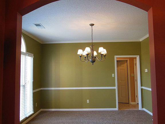 2nd image of 1307 Crossmont Cv