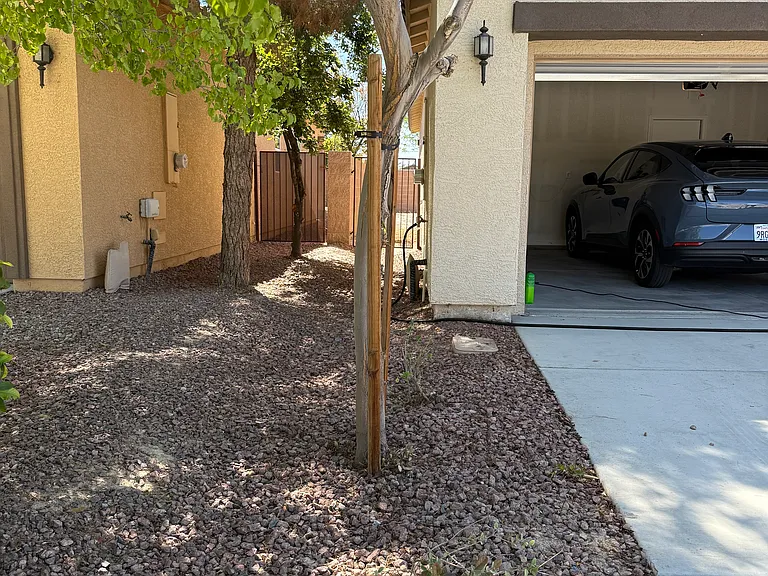 4823 S Adriano Way — Photo 3