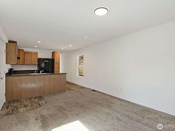 5th image of 23321 N River Drive