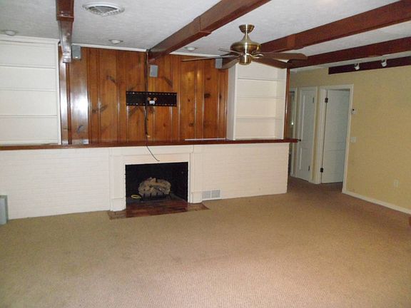 5th image of 211 Oakland St