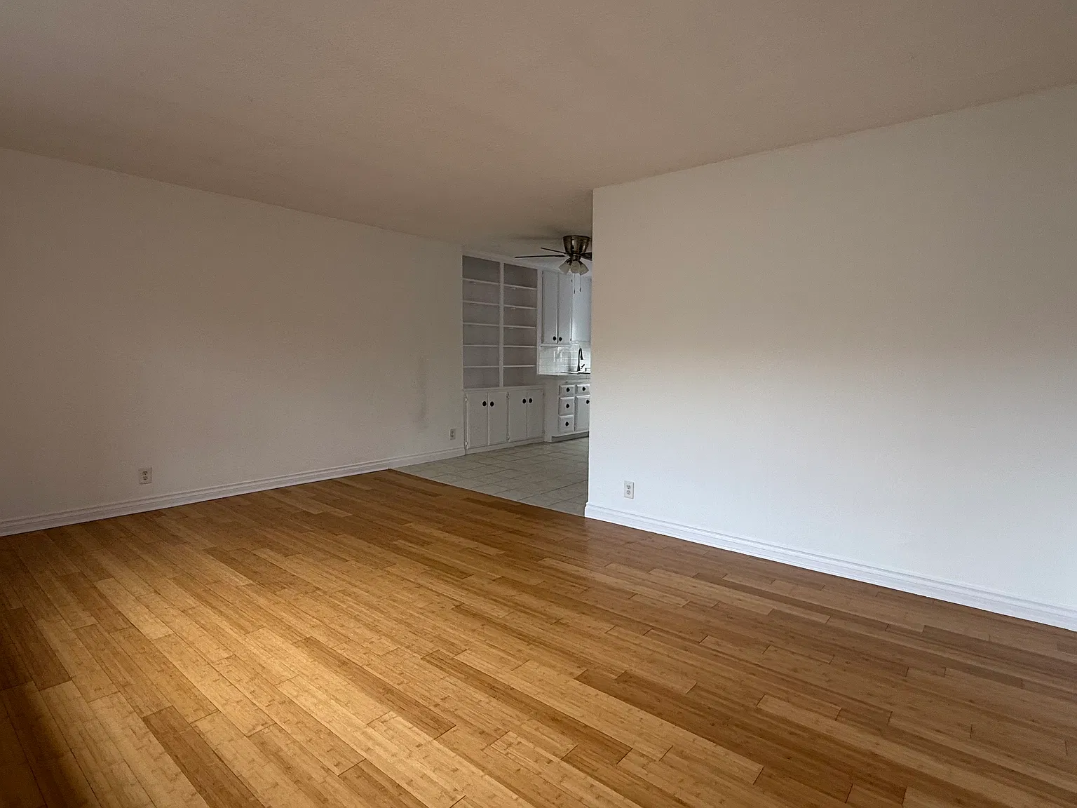 826 N Hobart Blvd — Photo 2