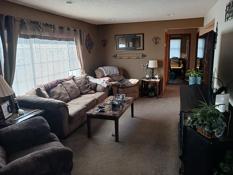 11219 Bittersweet St NW — Photo 3