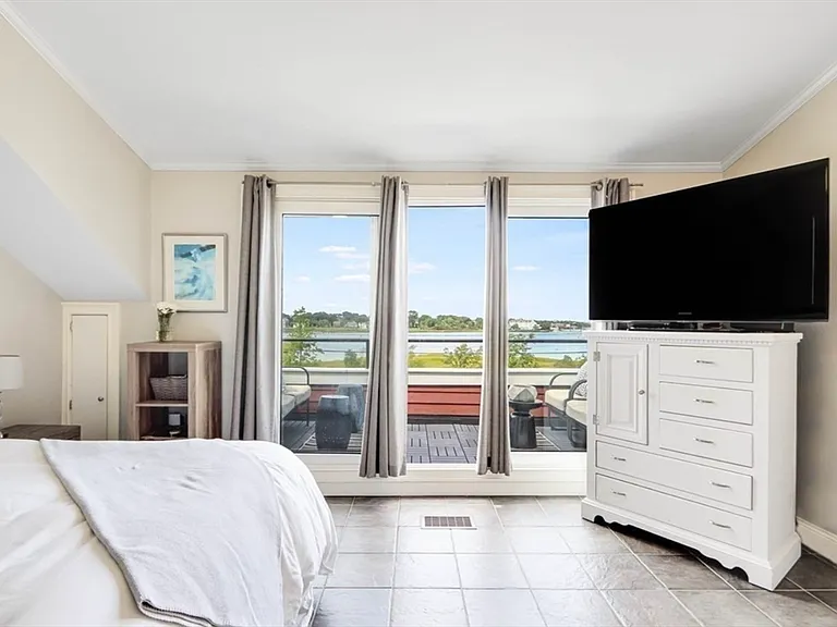 166 Quincy Shore Dr #119 — Photo 13