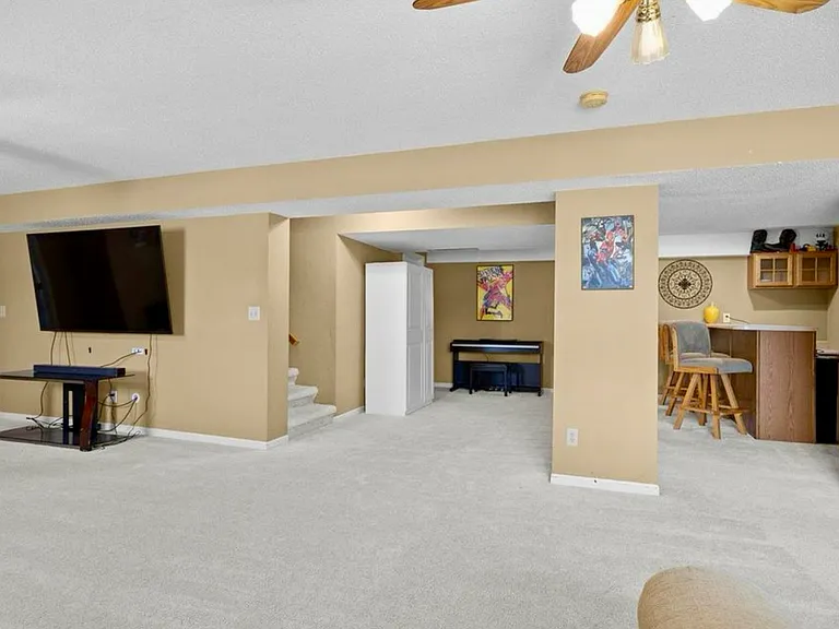 2621 Lake Lucerne Dr — Photo 34