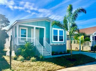 912 Freeport W, Venice, FL 34285